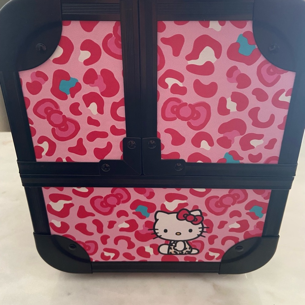 Impressions Pink Hello Kitty Case